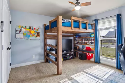 Bedroom - 5580 Madelines Way, Pace, FL 32571 photo 2 of 4