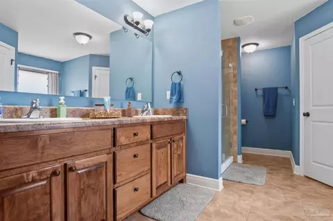 Bath - 5580 Madelines Way, Pace, FL 32571 photo 4 of 4