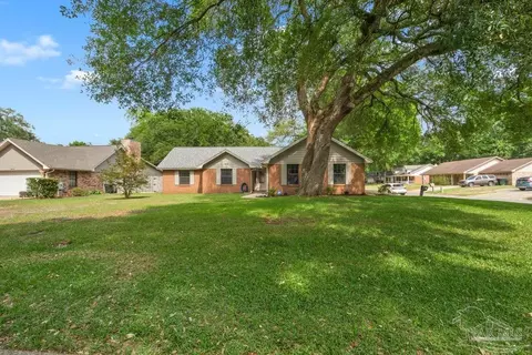 8412 Belle Meadow Blvd, Pensacola, FL 32514