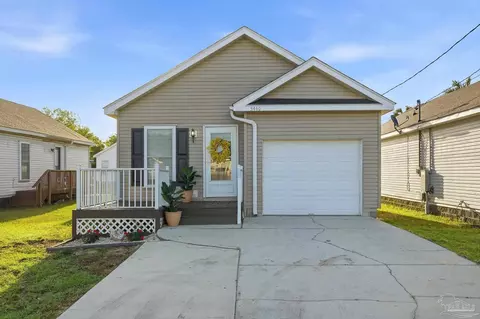 5440 Statler Ave, Pensacola, FL 32507
