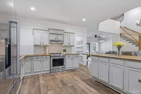 Kitchen - 1660 Annie Penton Rd, Jay, FL 32565 photo 1 of 5