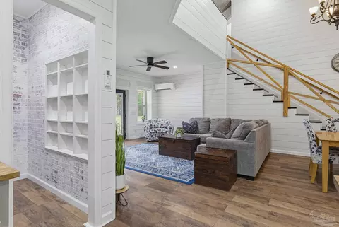 Entry Way - 1660 Annie Penton Rd, Jay, FL 32565 photo 2 of 11