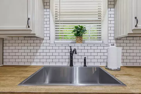 Kitchen - 1660 Annie Penton Rd, Jay, FL 32565 photo 4 of 5