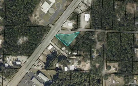 5901 Carroll Rd, Milton, FL 32583