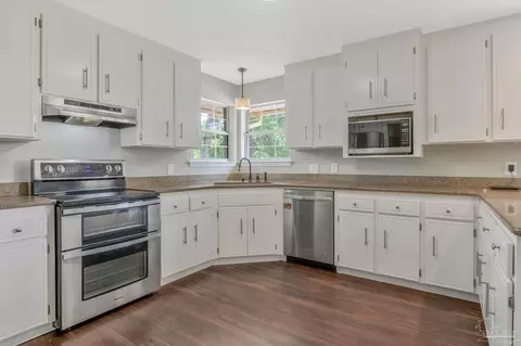Kitchen - 3147 Sonya St, Pace, FL 32571 photo 1 of 4