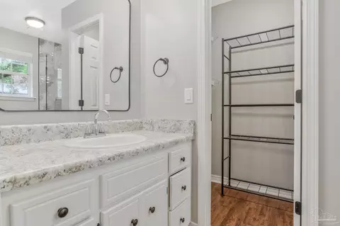 Bath - 3147 Sonya St, Pace, FL 32571 photo 5 of 9