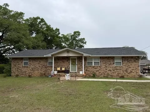 4653 Dean Dr, Pace, FL 32571
