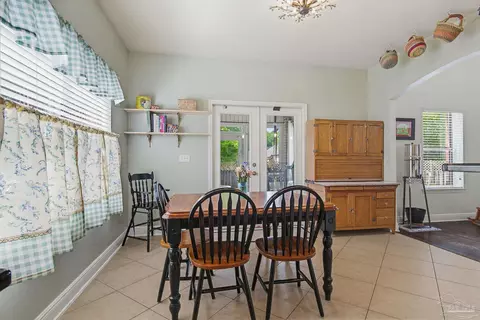 Dining - 1241 Soaring Blvd, Cantonment, FL 32533 photo 3 of 3