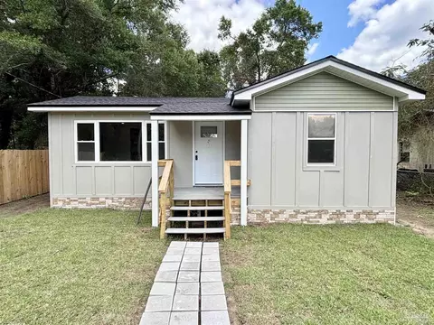 4312 Melton Rd, Milton, FL 32583
