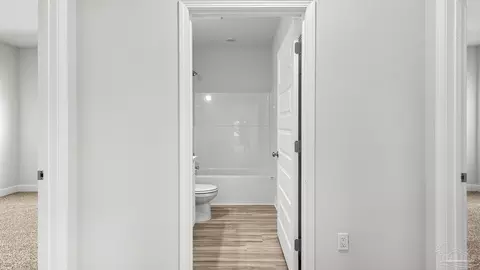 Entry Way - 8087 Fox Hunt Dr, Milton, FL 32583 photo 8 of 8