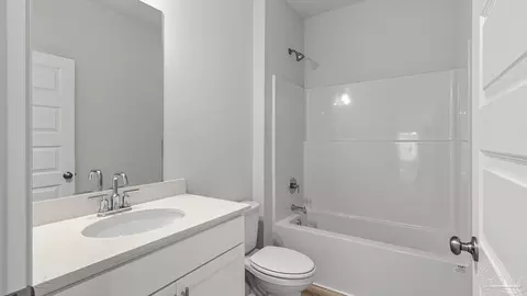 Bath - 8087 Fox Hunt Dr, Milton, FL 32583 photo 3 of 3