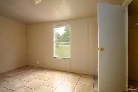 5180 Phoenix Dr, Milton, FL 32583 photo 11