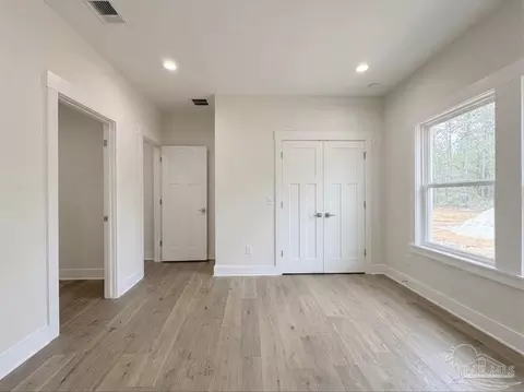 Bedroom - 2940 N 17th Ave, Milton, FL 32583 photo 1 of 5