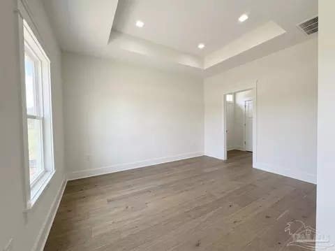 Living - 2940 N 17th Ave, Milton, FL 32583 photo 1 of 3