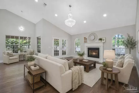 116 Mt Pilot St, Cantonment, FL 32533