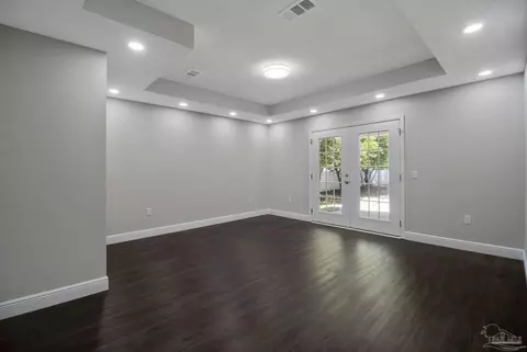 Living - 116 Mt Pilot St, Cantonment, FL 32533 photo 2 of 6