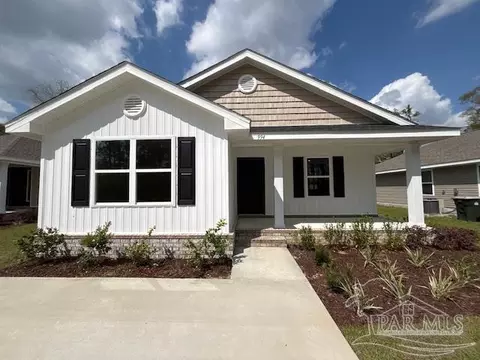 1027 Brimwood Cir #3D, Cantonment, FL 32533