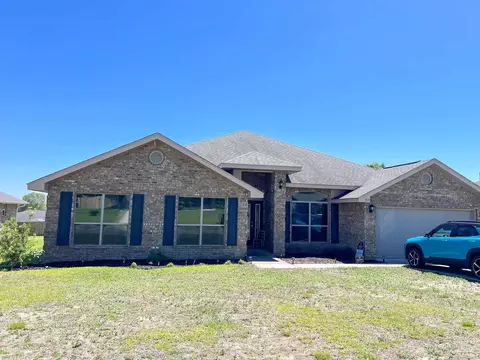 5573 Hannah St, Milton, FL 32570