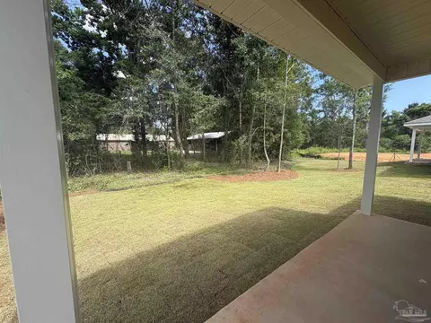 Exterior - 3032 N 11th Ave, Milton, FL 32583 photo 2 of 4