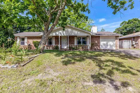 6159 Forest Pines Dr, Pensacola, FL 32526