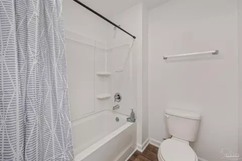 Bath - 820 Moorhen Way, Crestview, FL 32539 photo 7 of 7
