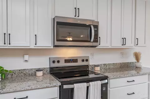 Kitchen - 820 Moorhen Way, Crestview, FL 32539 photo 4 of 6