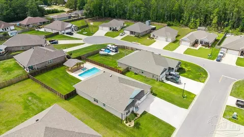 View/Area - 6161 Carson Dr, Milton, FL 32570 photo 6 of 11
