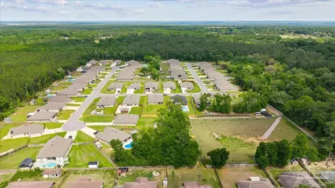 View/Area - 6161 Carson Dr, Milton, FL 32570 photo 10 of 11