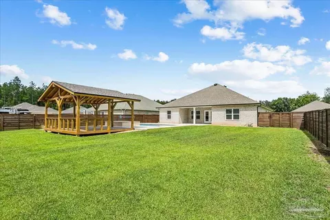 Exterior - 6161 Carson Dr, Milton, FL 32570 photo 8 of 13
