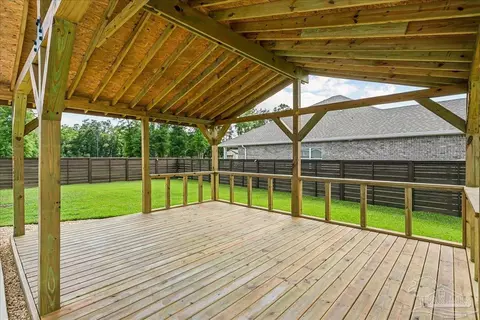 Exterior - 6161 Carson Dr, Milton, FL 32570 photo 9 of 13
