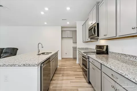 Kitchen - 6161 Carson Dr, Milton, FL 32570 photo 2 of 4
