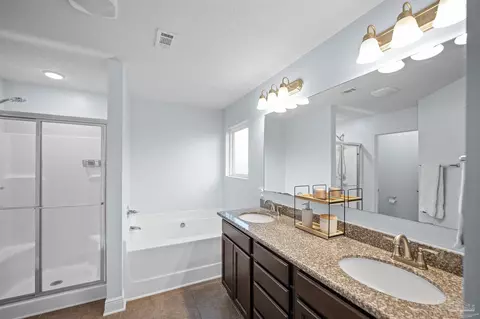 Bath - 5575 Mill Race Cir, Pace, FL 32571 photo 1 of 3