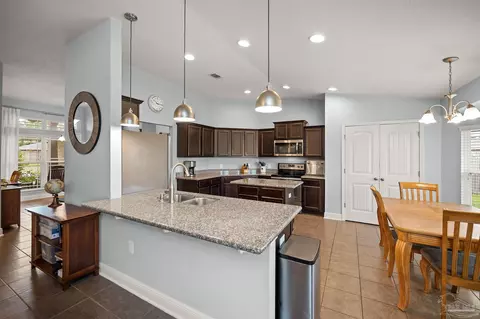 Kitchen - 5575 Mill Race Cir, Pace, FL 32571 photo 2 of 6