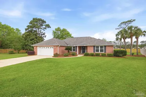 9271 Hansel Dr, Navarre, FL 32566