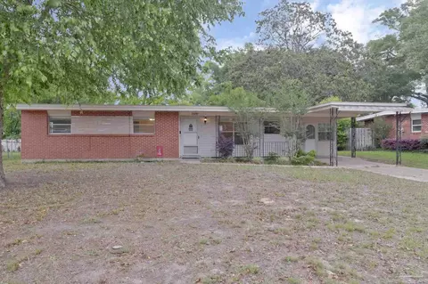 3900 San Gabriel Dr, Pensacola, FL 32504