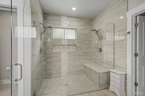 Bath - 1918 Pineview Church Rd, Jay, FL 32565 photo 2 of 4