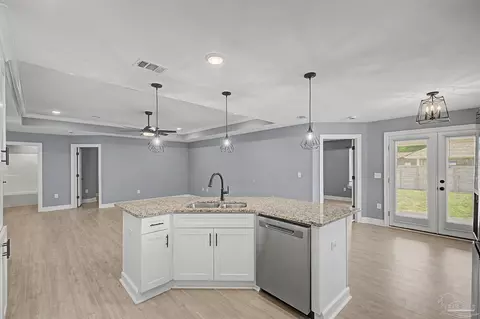 10427 Tanton Rd, Pensacola, FL 32506