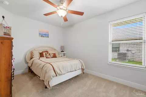 Bedroom - 6512 Benelli Dr, Milton, FL 32570 photo 6 of 8