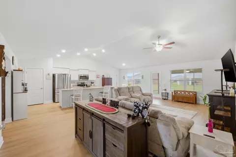 Entry Way - 6512 Benelli Dr, Milton, FL 32570 photo 2 of 5