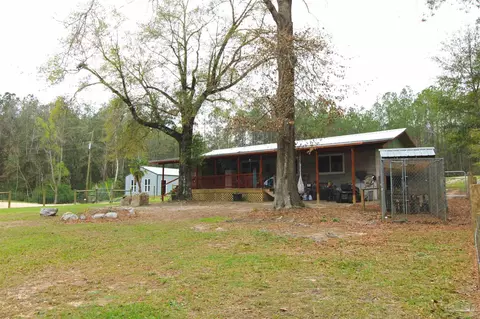 6071 W Hwy 4, Century, FL 32535