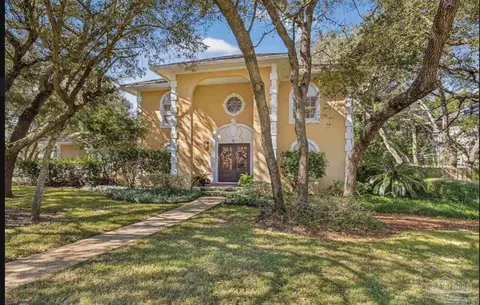 6 Fairpoint Pl, Gulf Breeze, FL 32561