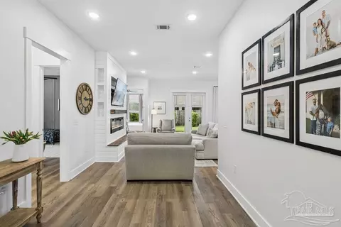 Entry Way - 5912 Dun Barton Ct, Pace, FL 32571 photo 2 of 2