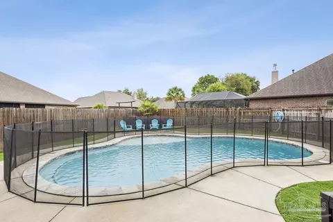 Exterior - 5912 Dun Barton Ct, Pace, FL 32571 photo 5 of 8