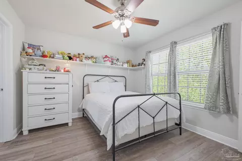 Bedroom - 6294 Ladera Trl, Pace, FL 32571 photo 5 of 9