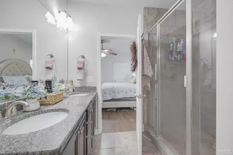 Bath - 6294 Ladera Trl, Pace, FL 32571 photo 3 of 5