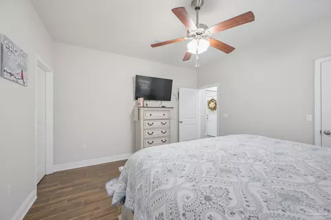 Bedroom - 6294 Ladera Trl, Pace, FL 32571 photo 3 of 9