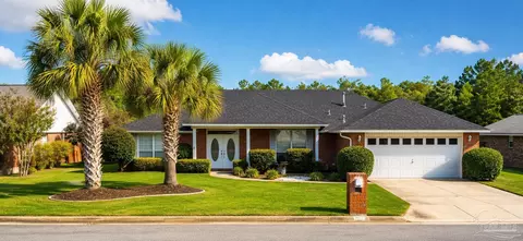 1697 Beachside Dr, Pensacola, FL 32506