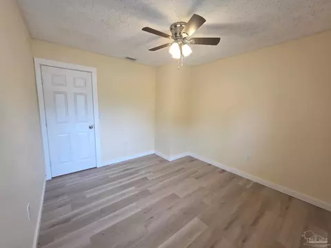 Bedroom - 215 Aza Pl, Crestview, FL 32539 photo 7 of 15