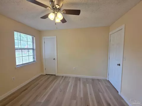 Bedroom - 215 Aza Pl, Crestview, FL 32539 photo 6 of 15