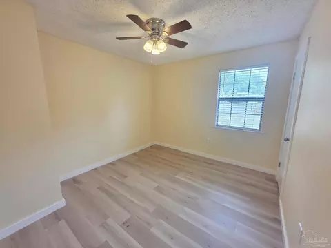 Bedroom - 215 Aza Pl, Crestview, FL 32539 photo 9 of 15